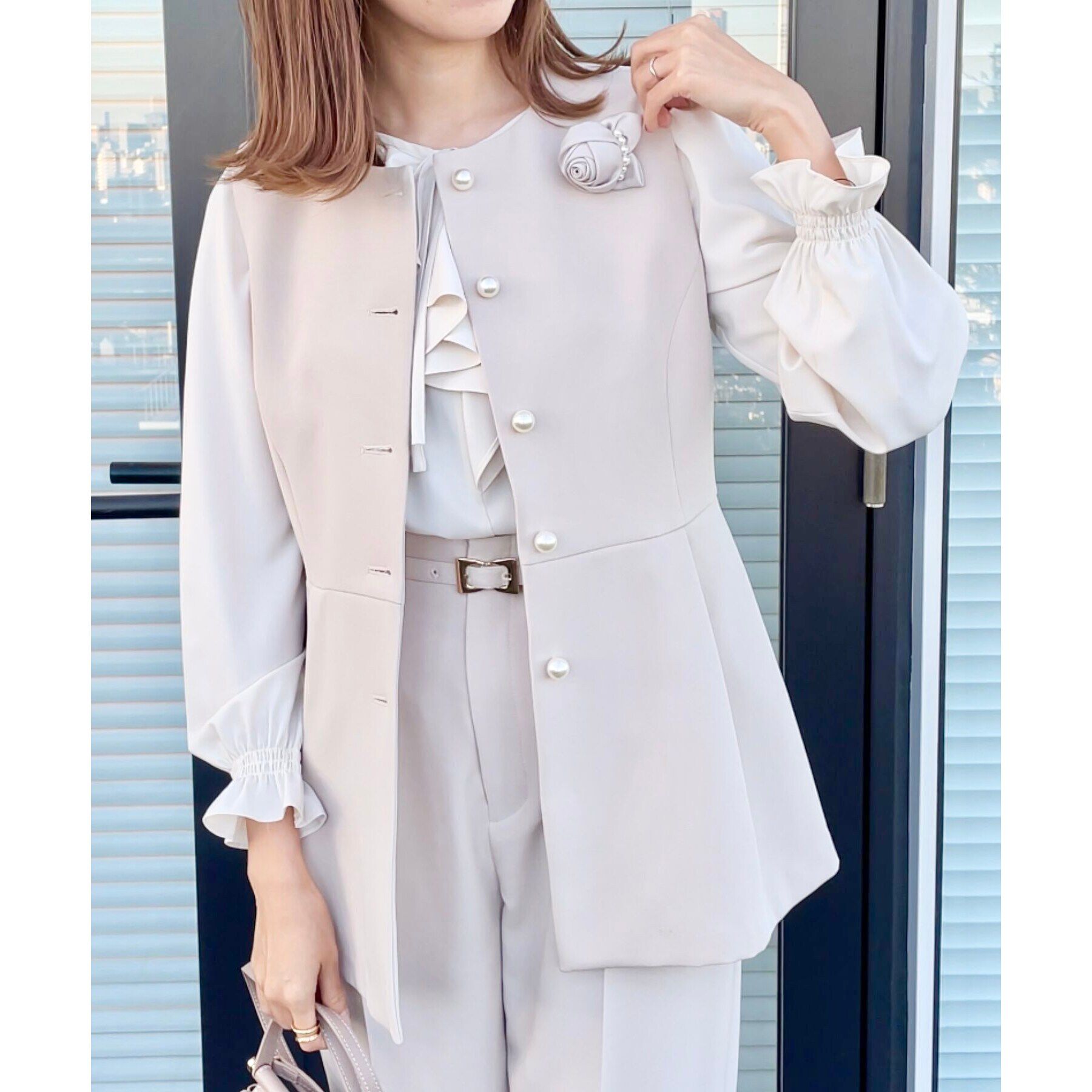 Couture broach「【セレモニーシーン/ON・OFF使える】ダブルクロスペプラムジレ」|ベスト・ジレ|