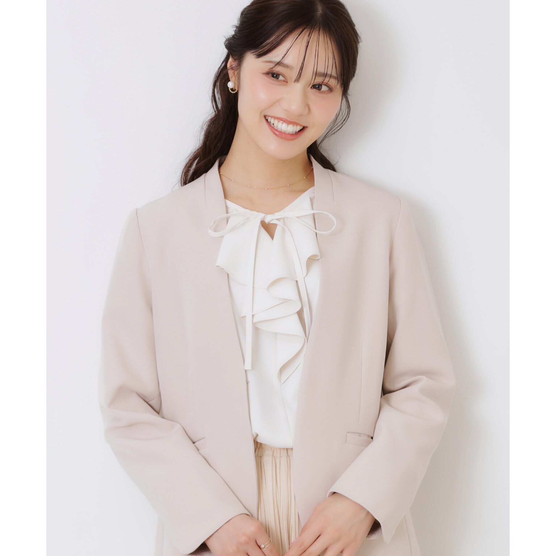 Couture broach「【セレモニーシーン/お仕事にも】ダブルクロスカラーレスジャケット」|ノーカラージャケット|