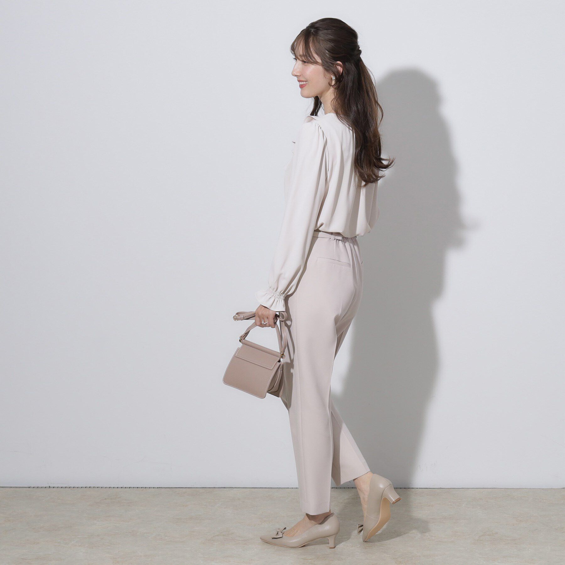 Couture broach「【セレモニーシーン/お仕事にも】ラッフルフリルブラウス」|シャツ・ブラウス|