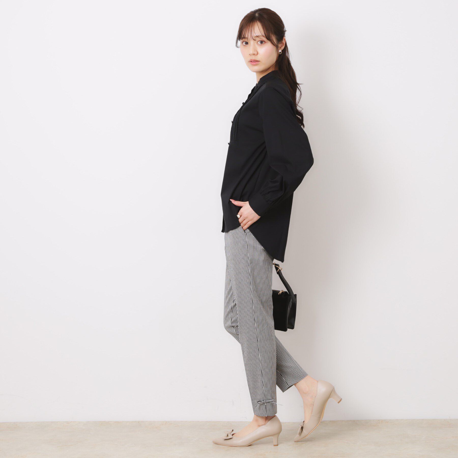 Couture broach「【きれいめ・通勤】ランダムタックレースシャツ」|シャツ・ブラウス|