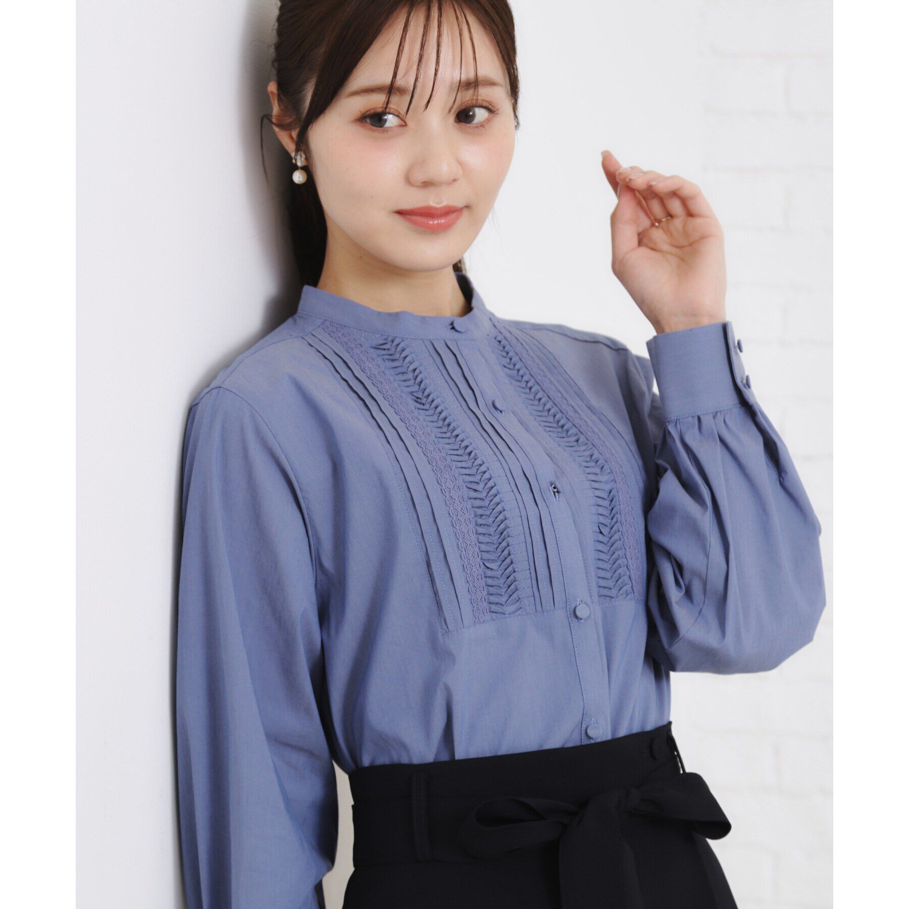 Couture broach「【きれいめ・通勤】ランダムタックレースシャツ」|シャツ・ブラウス|ブルー(092)