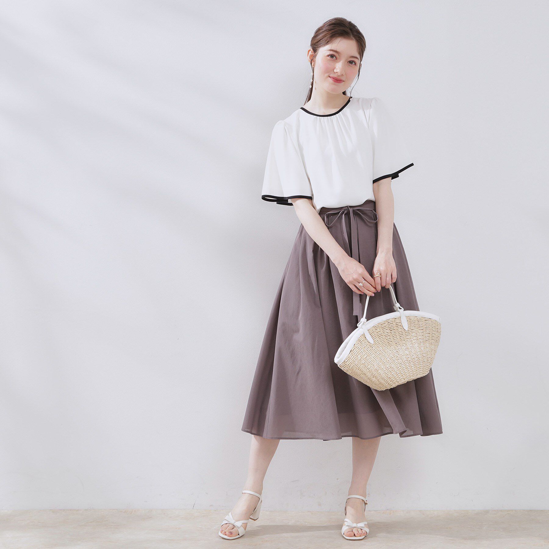 Couture broach「【きれいめ・二の腕カバー・通勤】配色フレア2WAYブラウス」|シャツ・ブラウス|