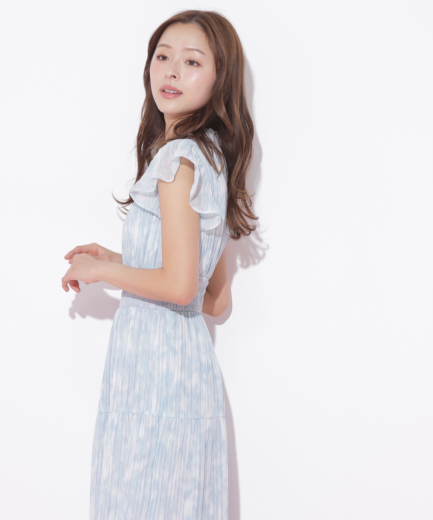  「スリットネックプリーツワンピース」|ワンピース|