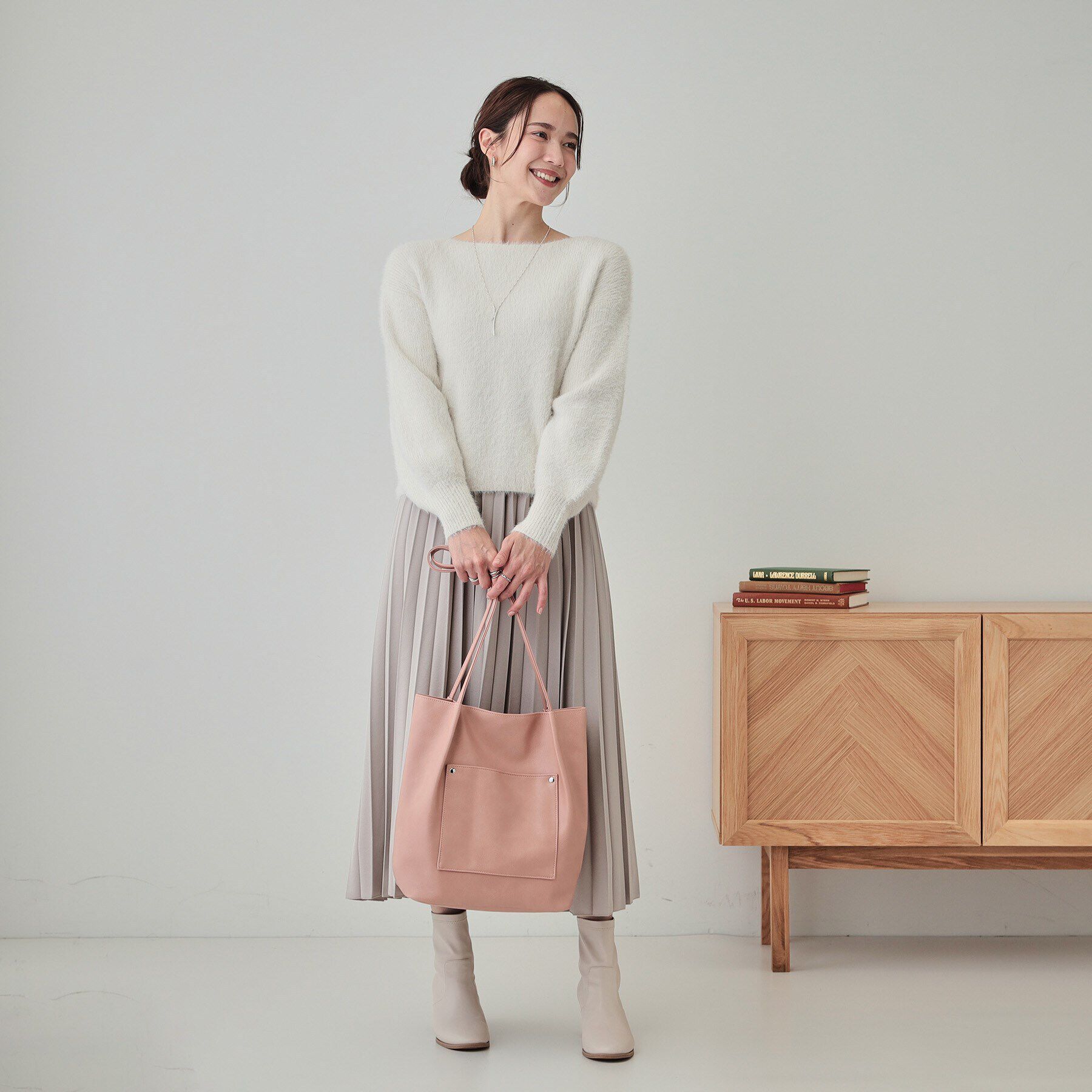 SHOO･LA･RUE「オイルレザー風つまみハンドルトート」|トートバッグ|