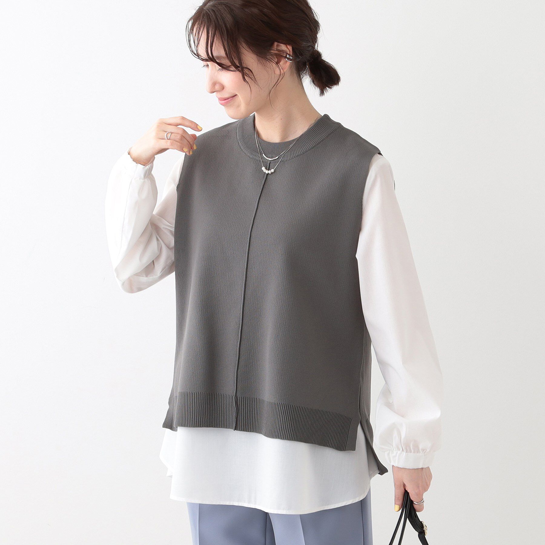SHOO･LA･RUE「【S-LL/2点セット】着回し自在 ニットベスト＋フレアブラウス」|その他|チャコールグレー(0