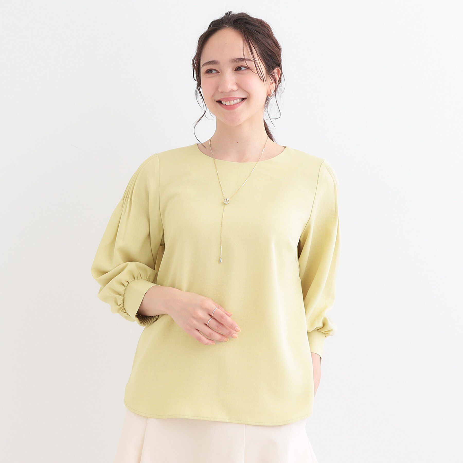 SHOO･LA･RUE「【洗える/洗濯後しわになりにくい】無理せずキレイ 肩タックブラウス」|シャツ・ブラウス|