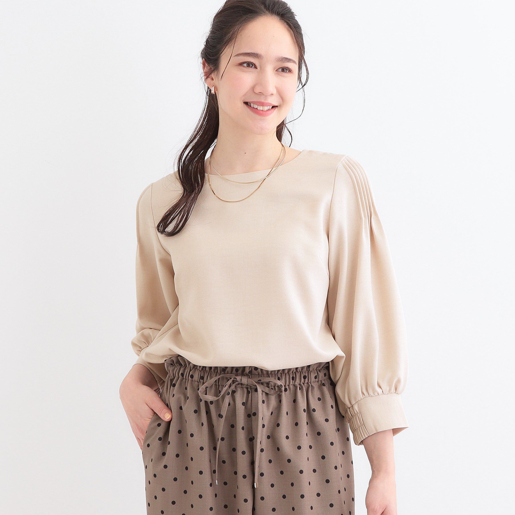 SHOO･LA･RUE「【洗える/洗濯後しわになりにくい】無理せずキレイ 肩タックブラウス」|シャツ・ブラウス|