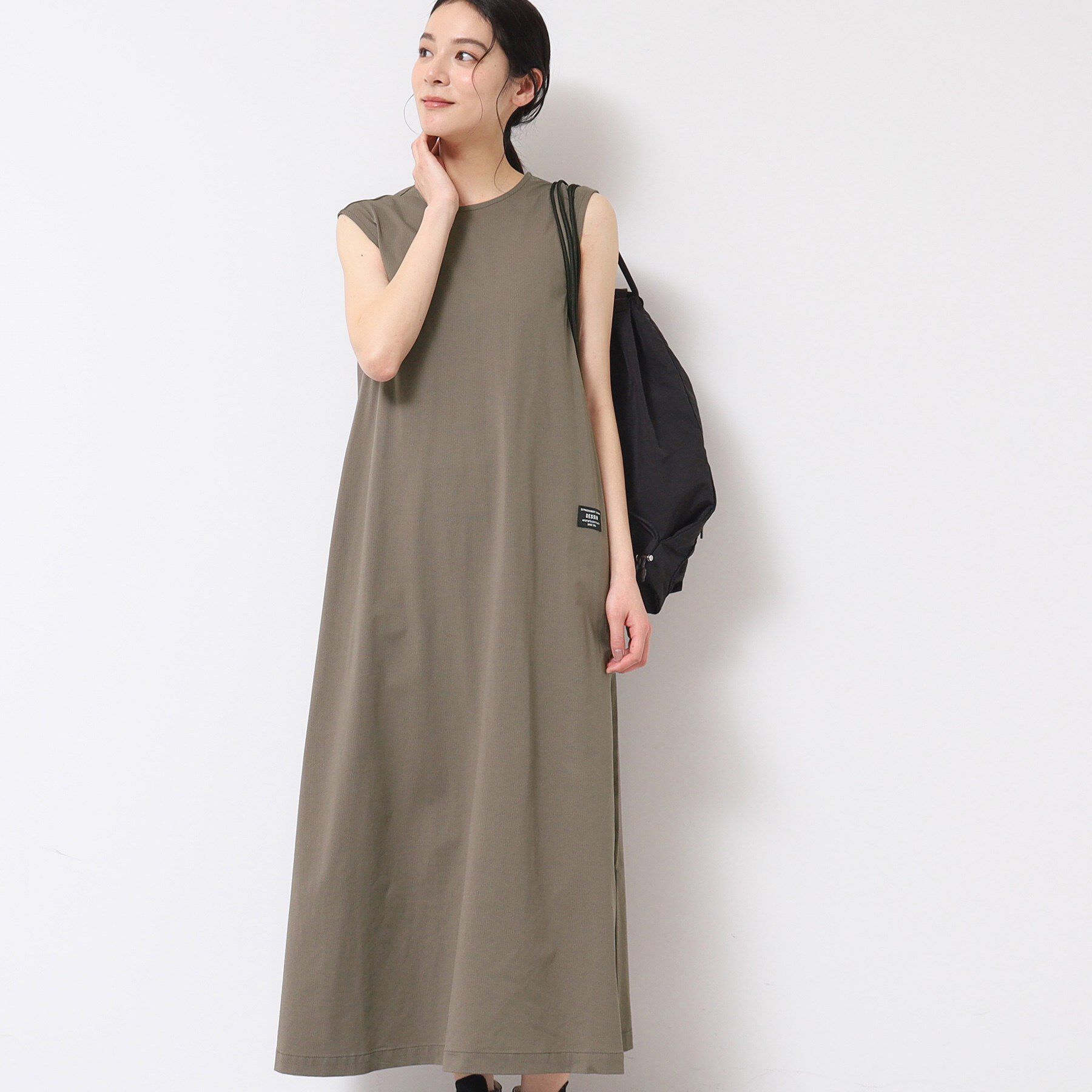 Dessin「【UV・洗える】後ろジップノースリーブワンピース」|ワンピース|