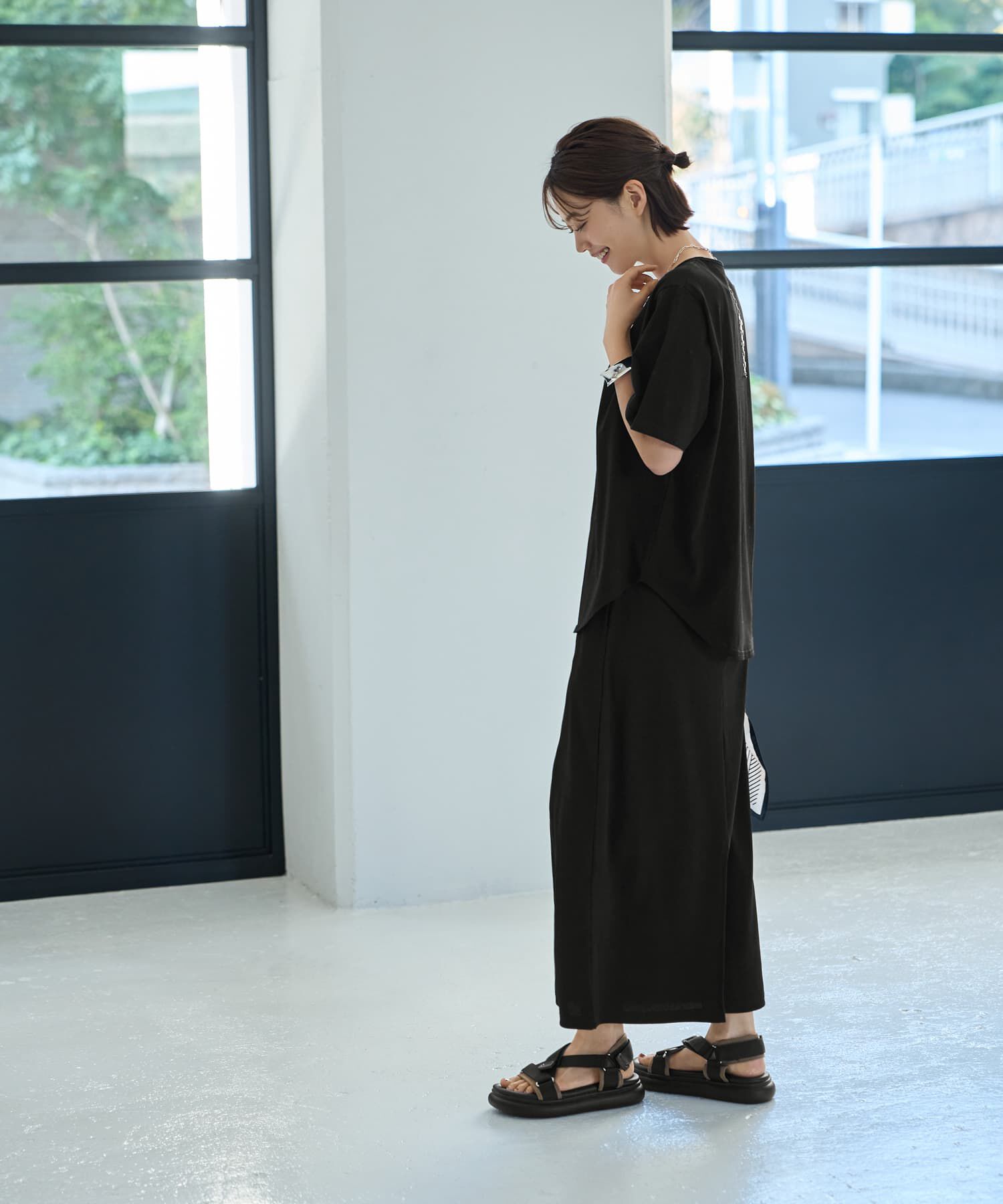 STYLE DELI「デコルテが開いたヌケ感５分袖Tシャツ」|Tシャツ・カットソー|