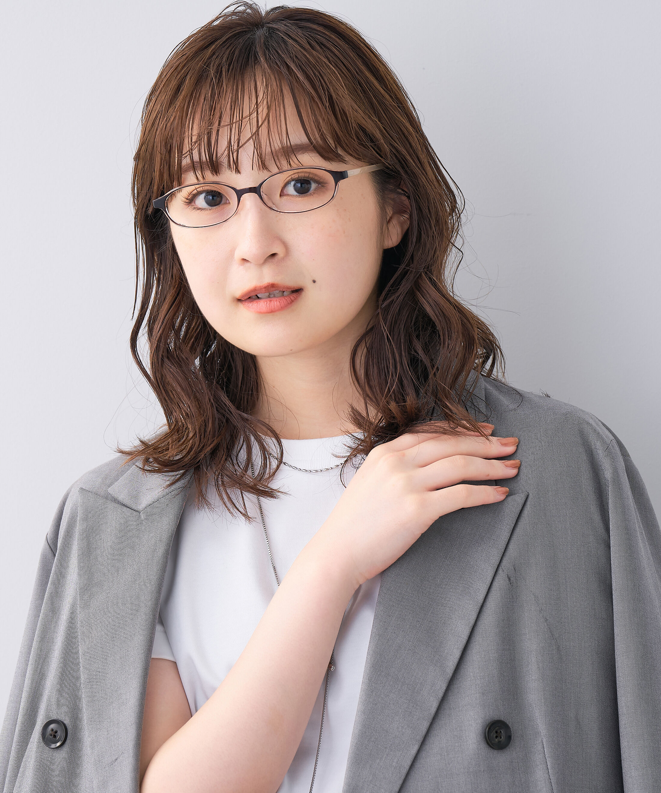  「オーバル型 リーディンググラス｜Zoff Reading Glasses（ブラウン）老眼鏡 ズレにくい仕様オーバルフレーム」|メガネ|