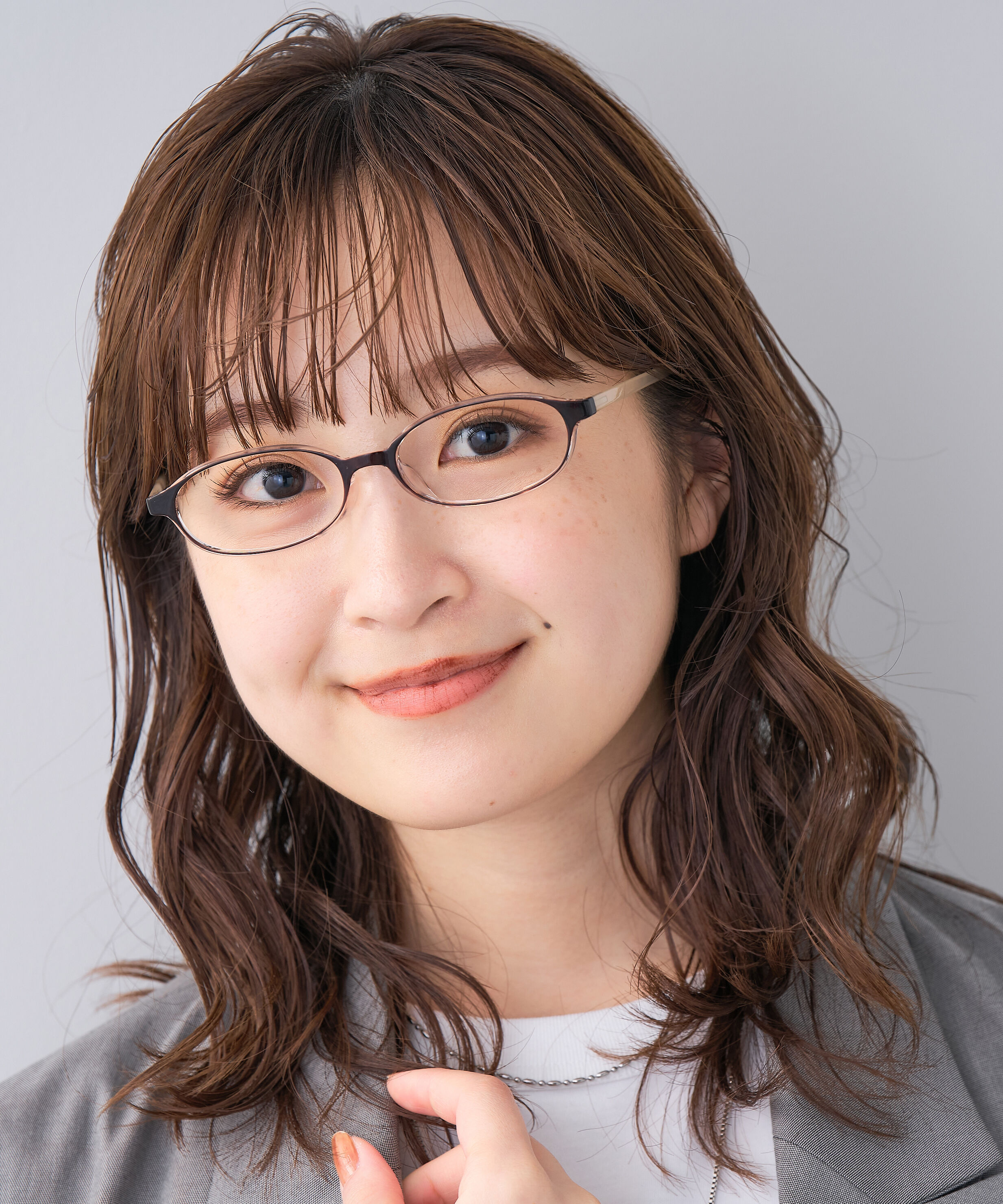  「オーバル型 リーディンググラス｜Zoff Reading Glasses（ブラウン）老眼鏡 ズレにくい仕様オーバルフレーム」|メガネ|