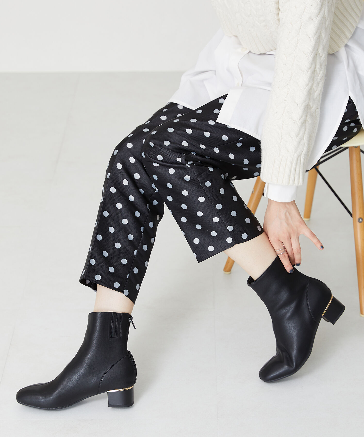 ORiental TRaffic「ソフトレザー メタリックライン ブーツ /31409 柔らかい 履き口に隠しゴム付き」|ショートブーツ|