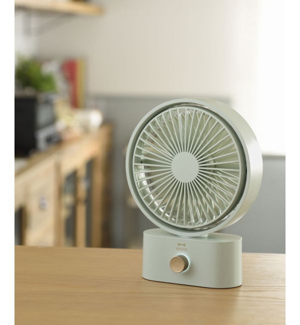 BRUNO「ポータブルスイングデスクファン」|電化製品|