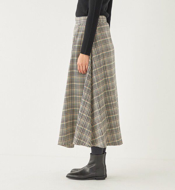 SHIPS Colors 「SHIPS Colors:〈洗濯機可能〉チェック プリント アシンメトリー フレア スカート」|フレア|