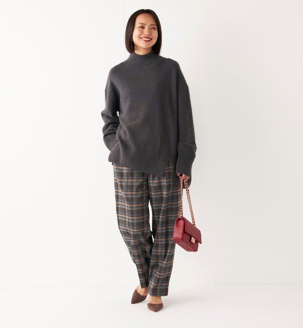 SHIPS Colors 「SHIPS Colors:〈手洗い可能〉ソリッド / チェック タック カーブ パンツ」|スラックス|