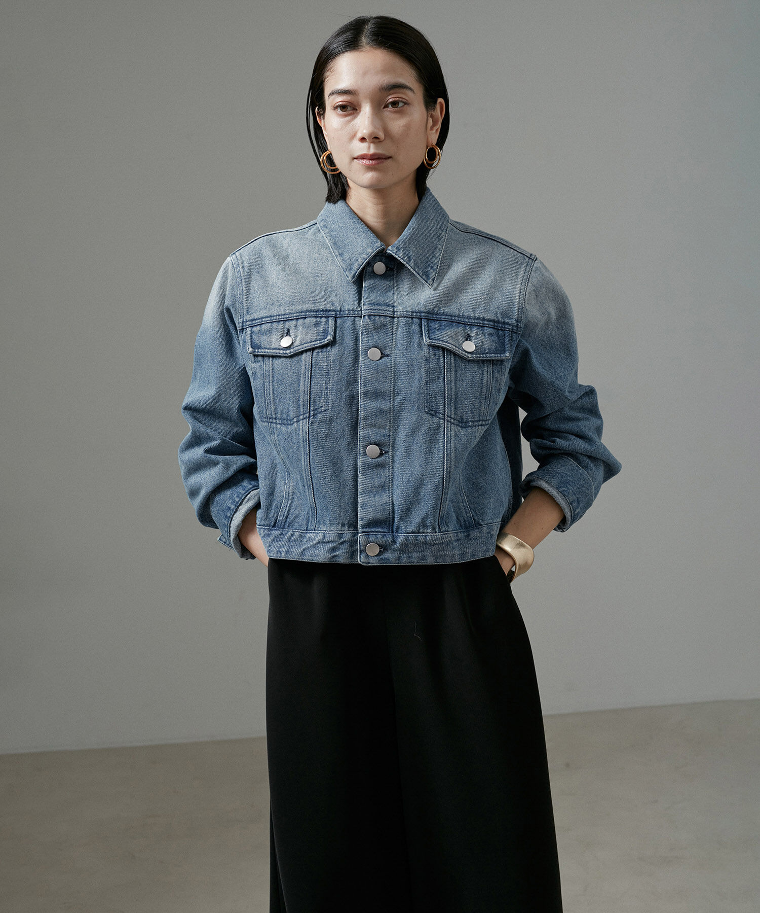 SALON adam et rope'「【WEB限定】クロップドカーヴィーデニムジャケット」|デニムジャケット|