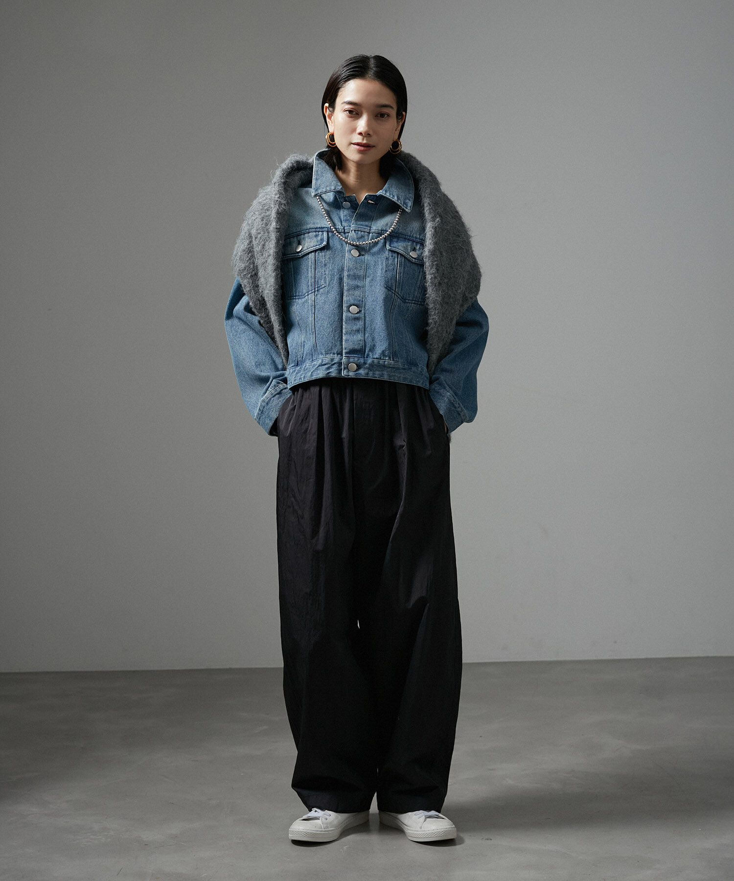 SALON adam et rope'「【WEB限定】クロップドカーヴィーデニムジャケット」|デニムジャケット|