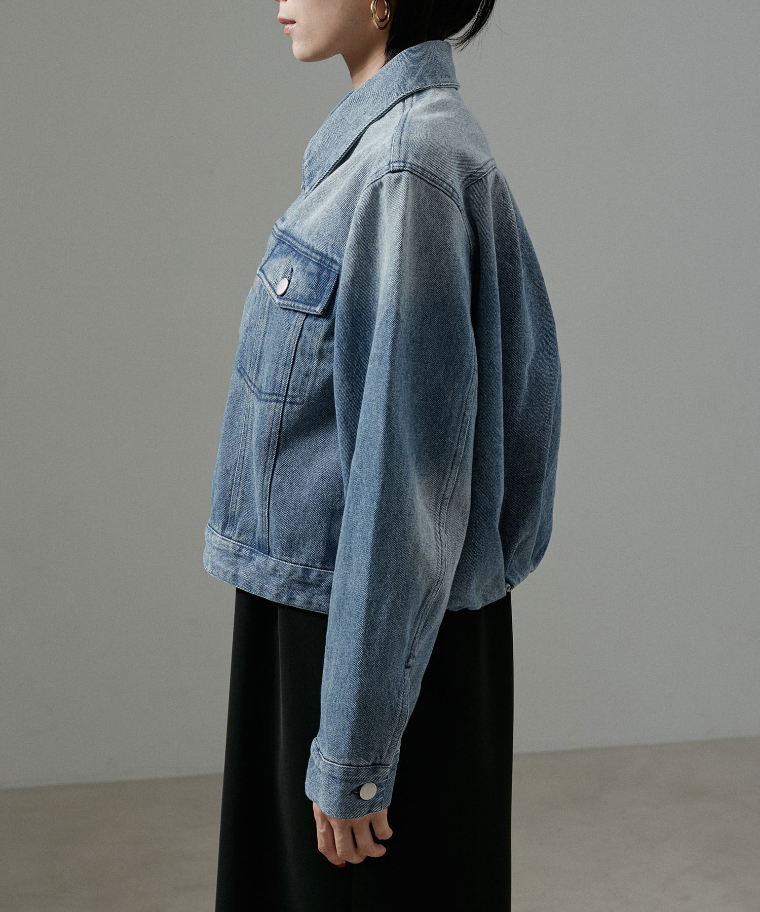 SALON adam et rope'「【WEB限定】クロップドカーヴィーデニムジャケット」|デニムジャケット|