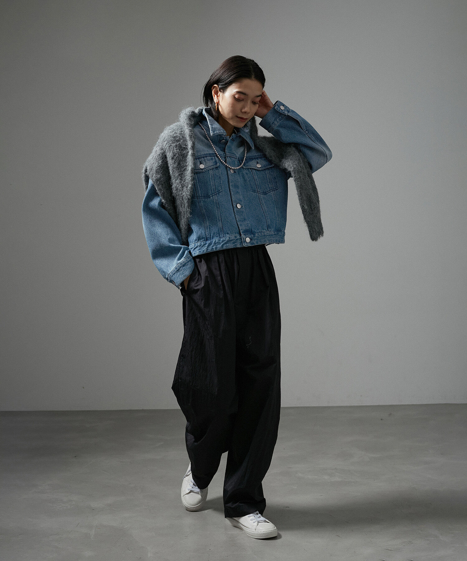 SALON adam et rope'「【WEB限定】クロップドカーヴィーデニムジャケット」|デニムジャケット|