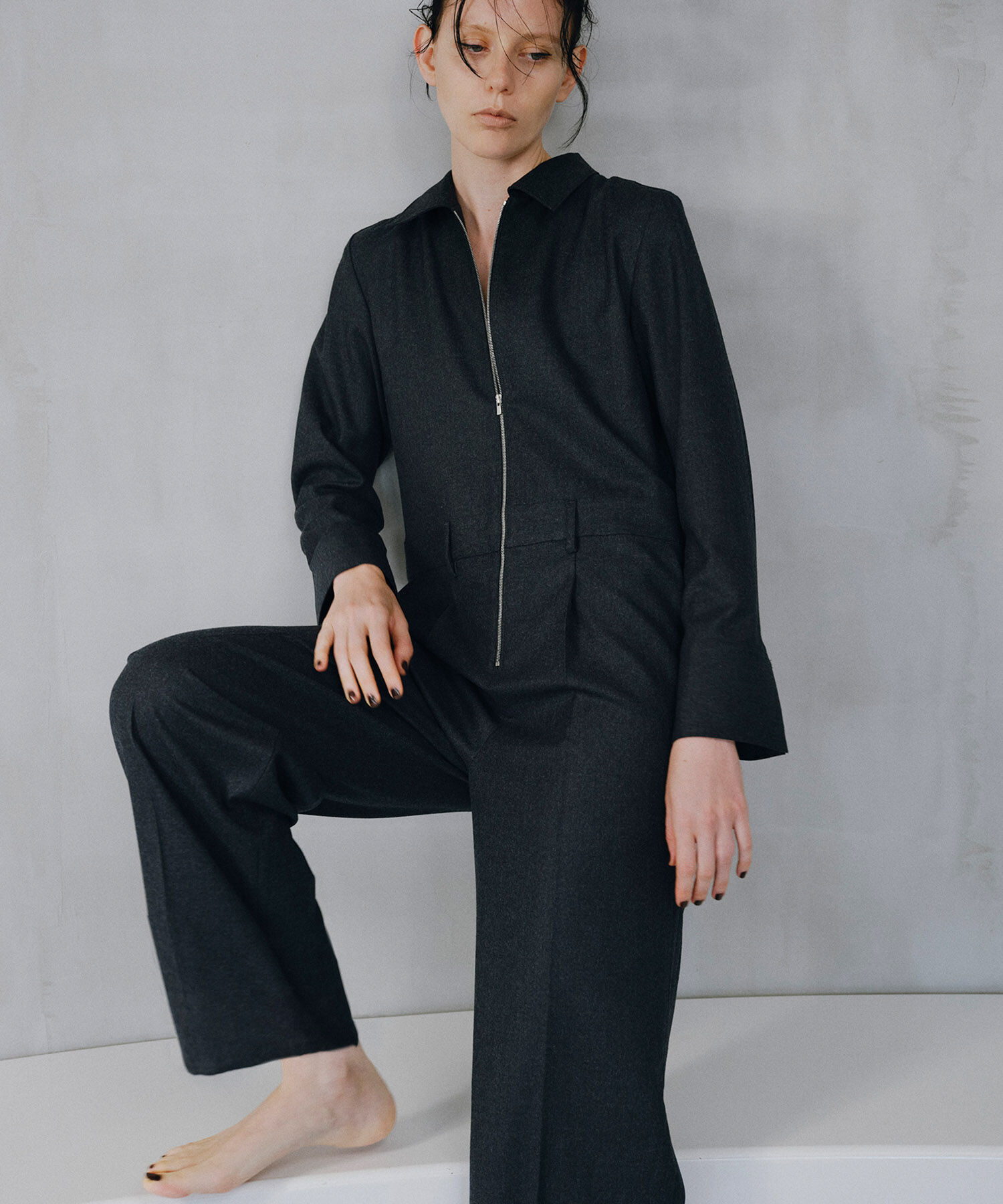 ADAM ET ROPE'「フラノシャツカラーZIPオールインワン」|オールインワン|チャコール(06)