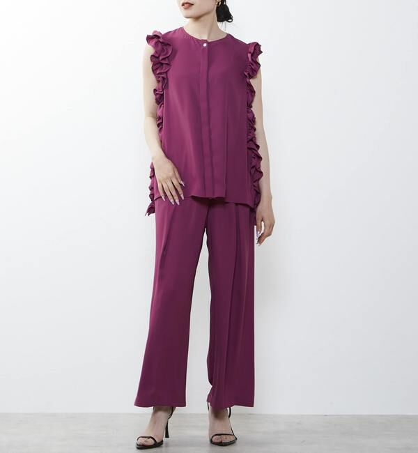 TIARA「タックフレアパンツ」|スラックス|