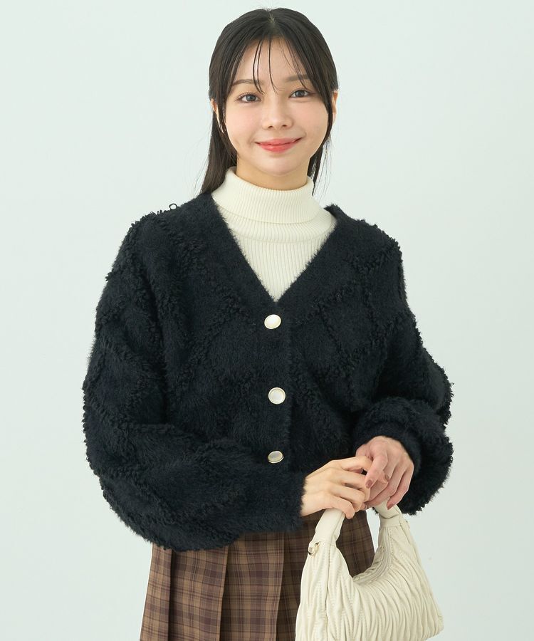 earth music&ecology「シャギーダイヤ柄ショートニットカーディガン」|カーディガン|Black
