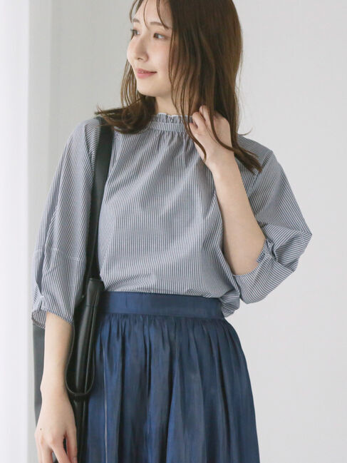 Te chichi TERRASSE「【イージーケア】無地/柄アソートスタンドフリルブラウス」|シャツ・ブラウス|ネイビー