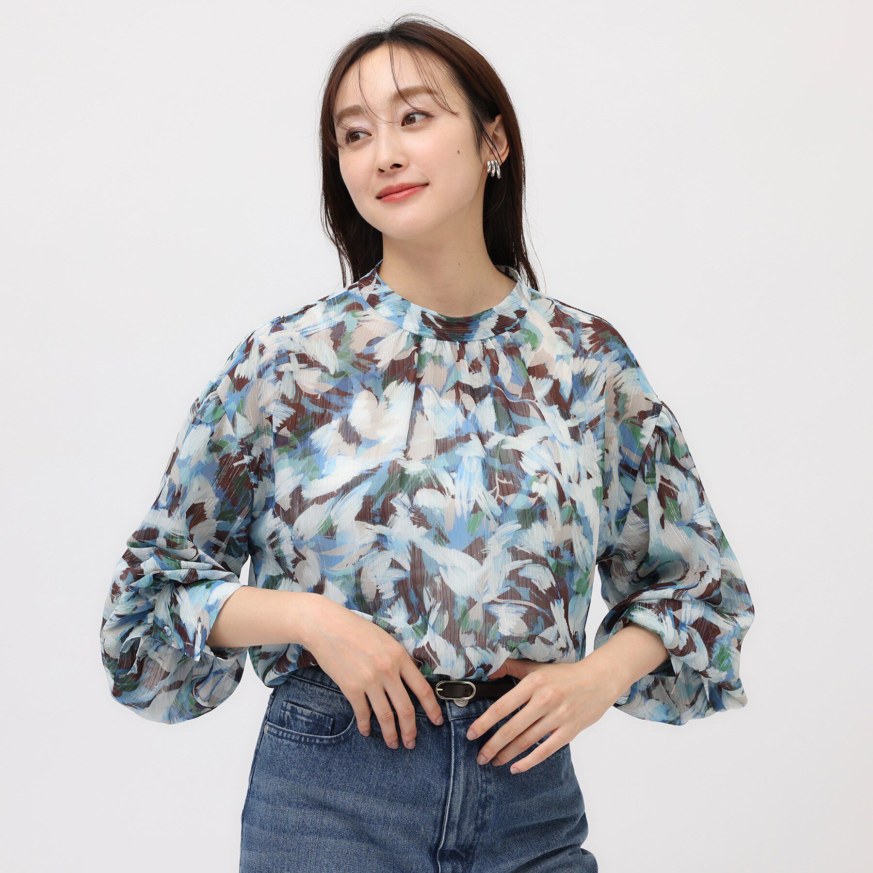 UNTITLED「【柄ブラウス/同素材ワンピースあり】楊柳ラメシフォン リーフプリントブラウス」|シャツ・ブラウス|