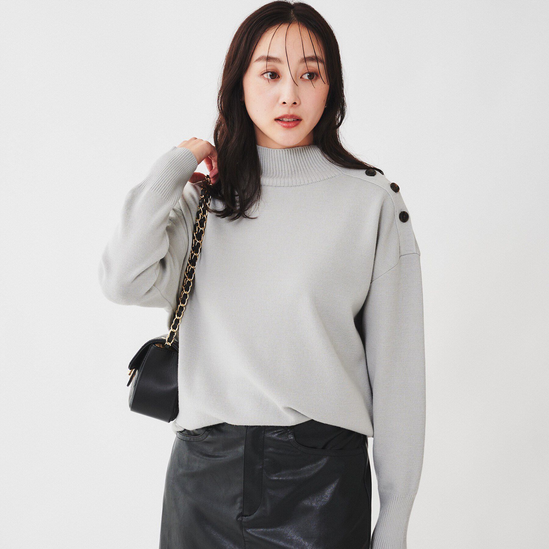 UNTITLED「【日本製／洗える】ミラノリブ 肩ボタンプルオーバーニット」|ニット・セーター|