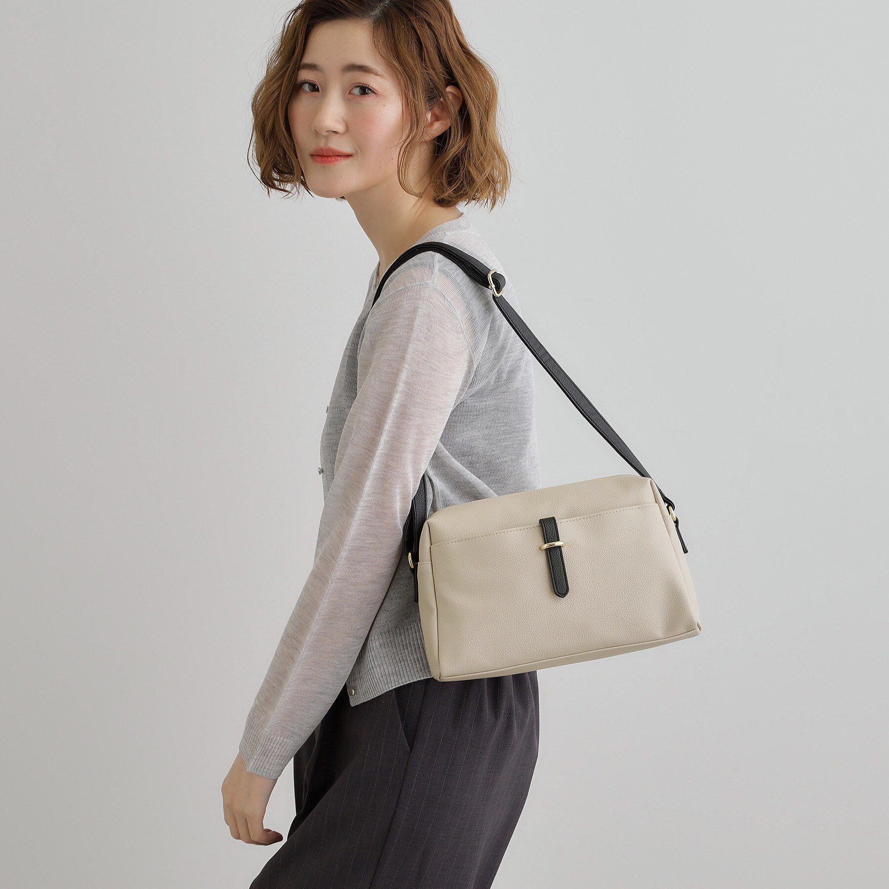 grove「人間工学ベルトスクエアショルダー」|ショルダー・メッセンジャー|