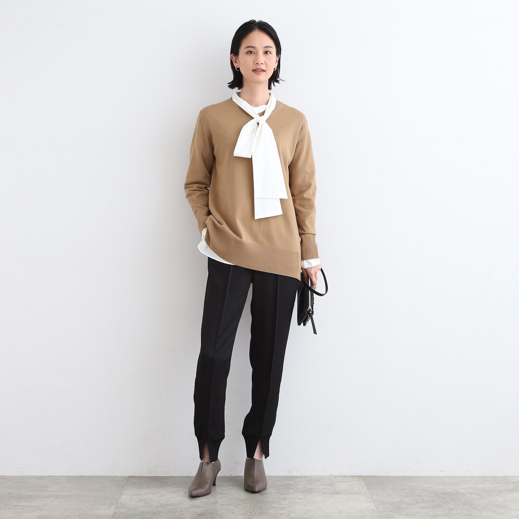 INDIVI「【洗える】Vネックチュニックニット」|ニット・セーター|