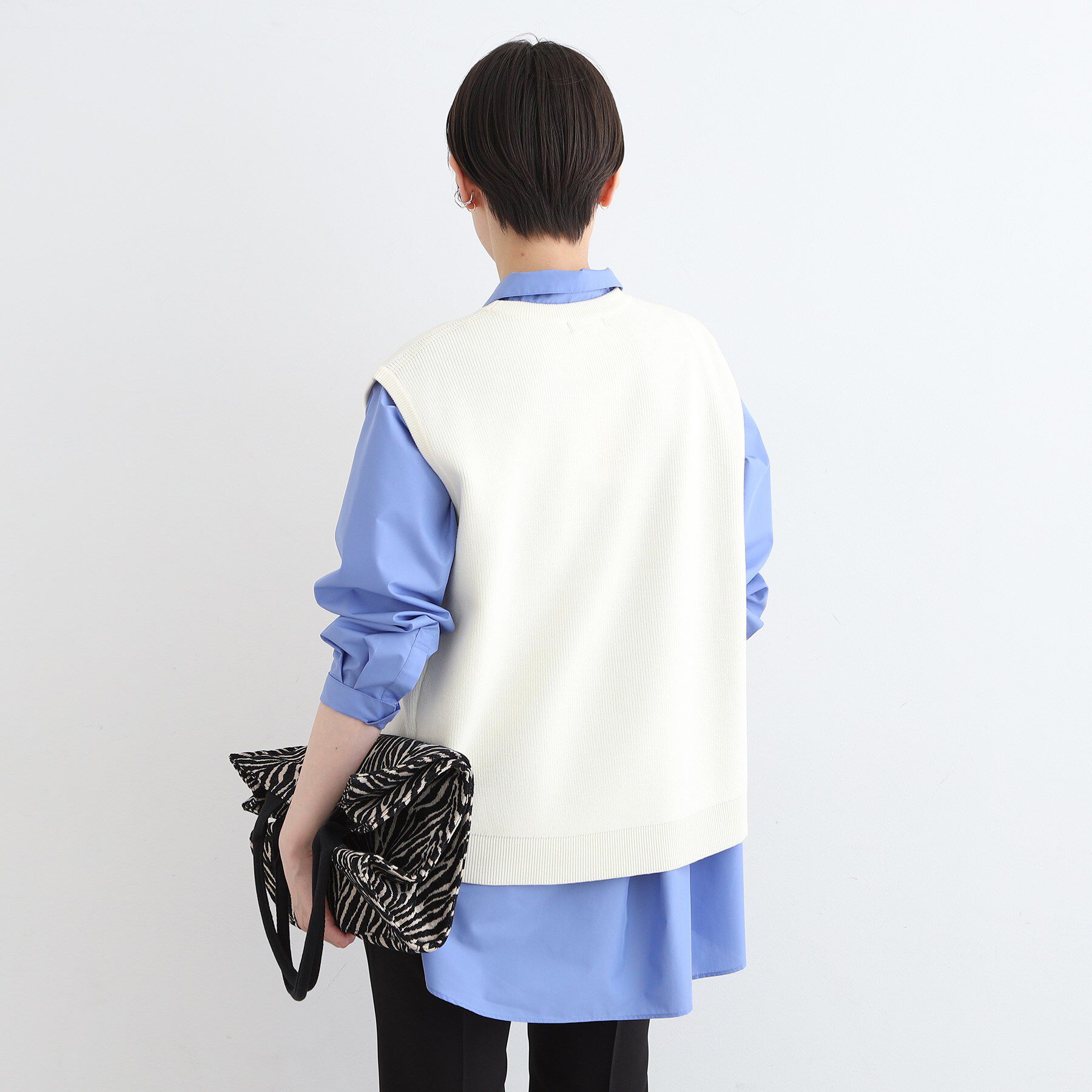 INDIVI「【洗える】アシンメトリーニットベスト」|ニット・セーター|