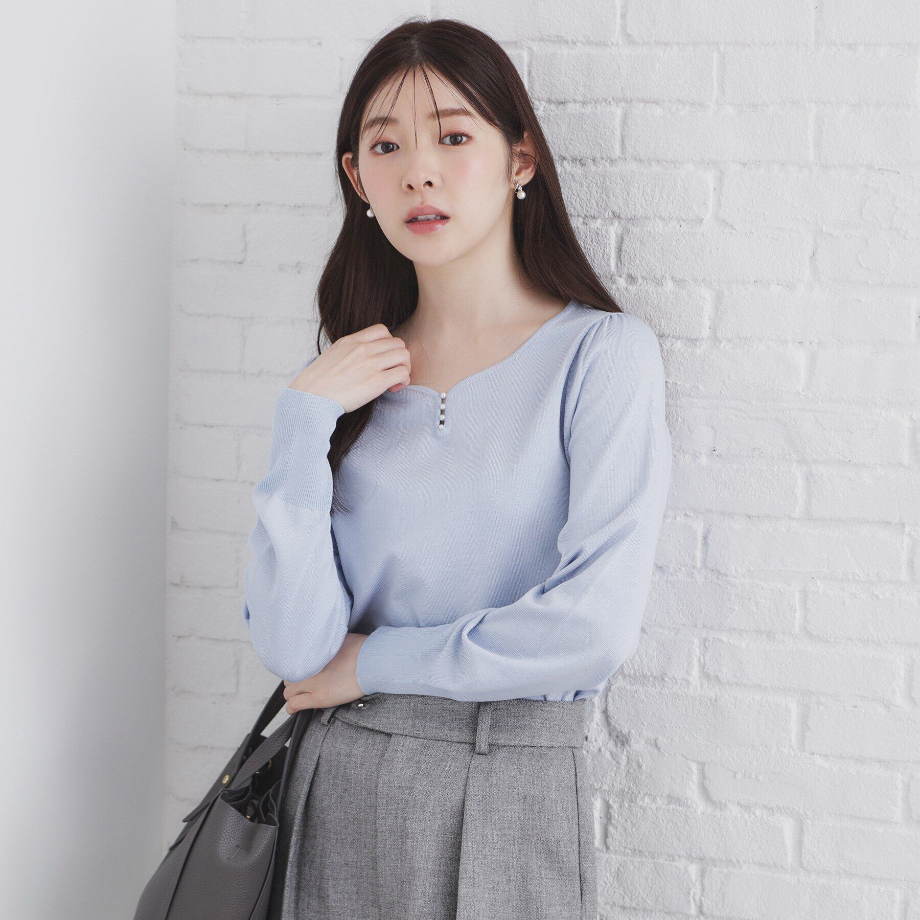 index「《5color/XS-LLsize》パール調デザインハートネックニット【洗濯機洗い可】」|ニット・セーター|サックスブルー(09