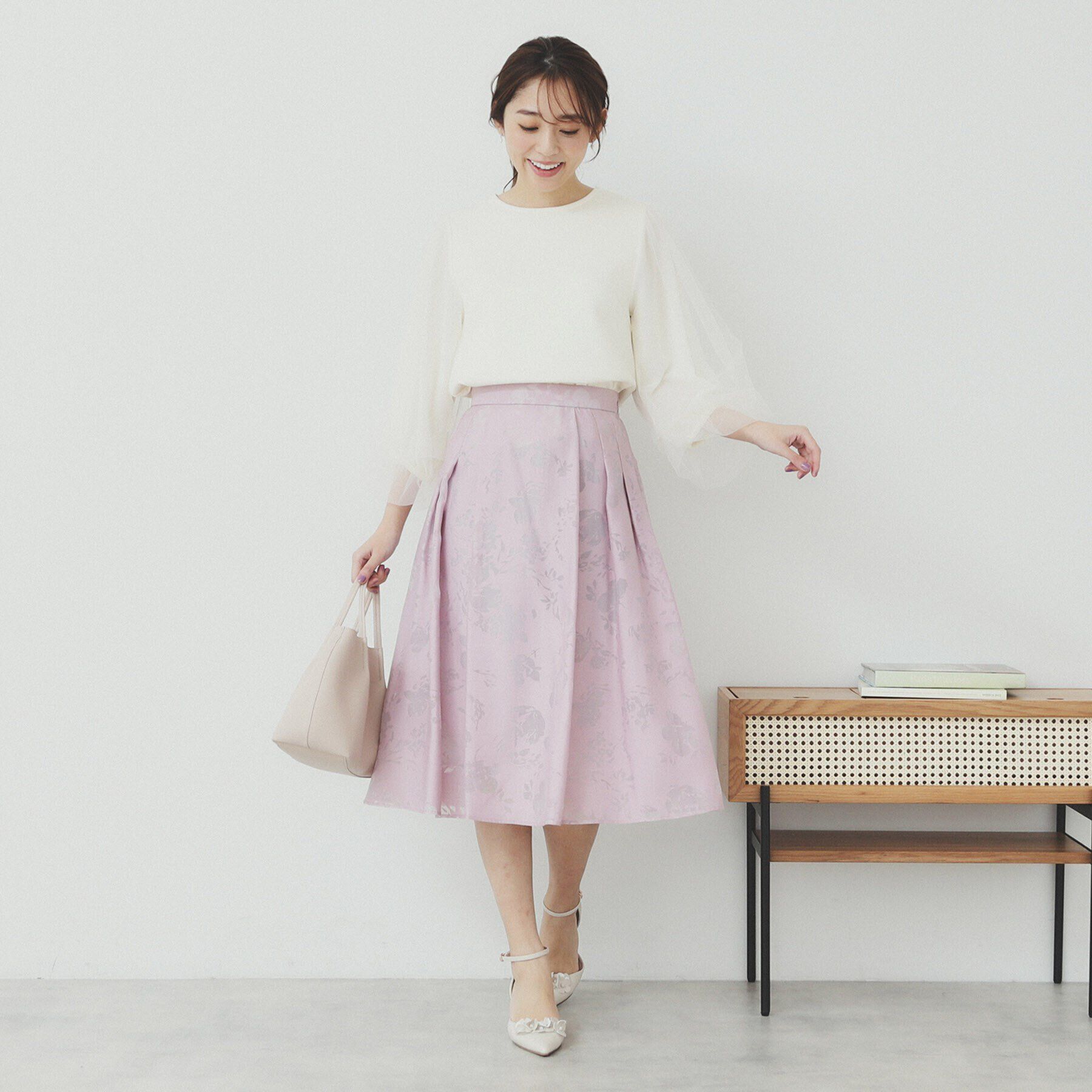 index「フラワータックフレアスカート【洗濯機洗い可】」|スカート|