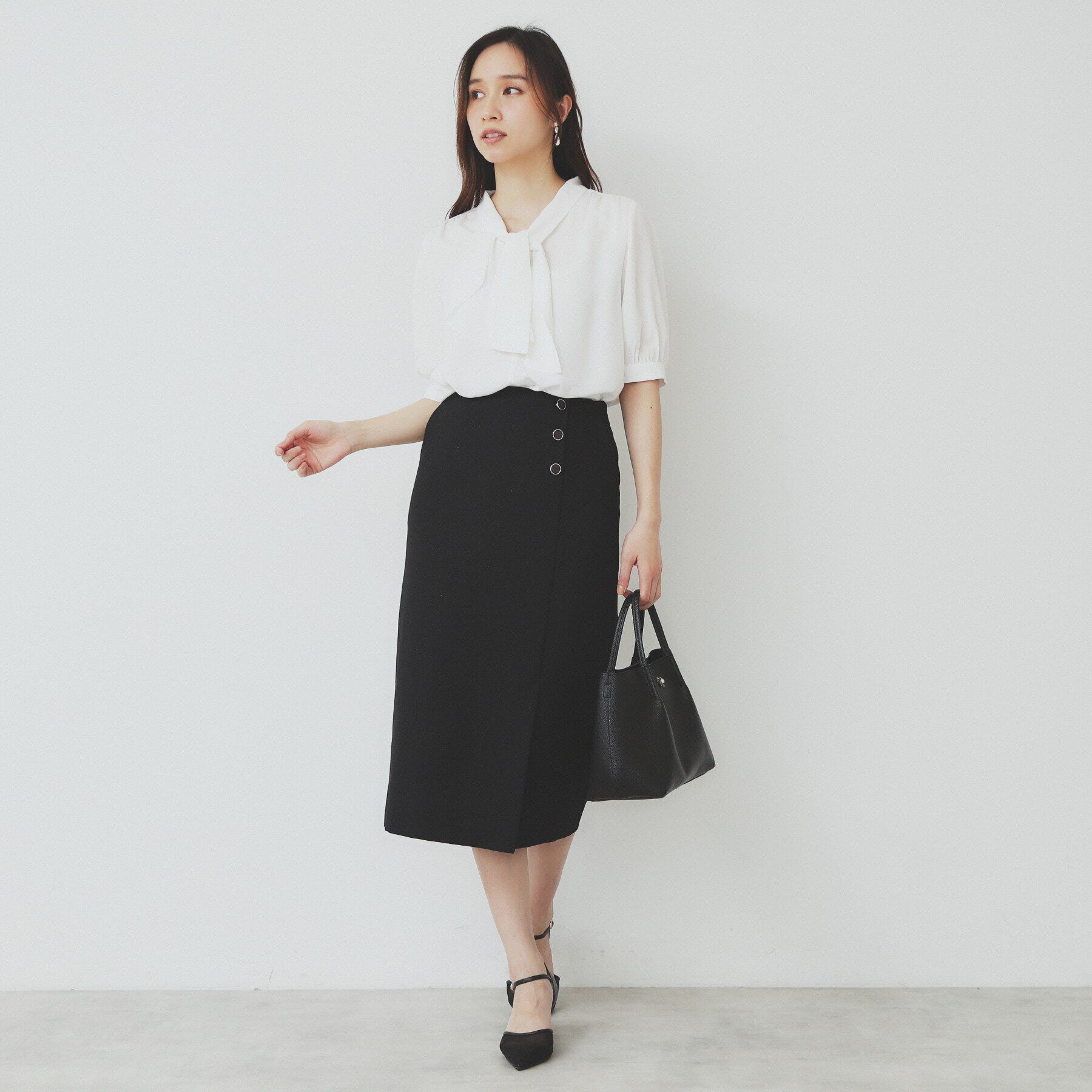 index「ラッフルボウタイブラウス【洗濯機洗い可/イージーアイロン】」|シャツ・ブラウス|