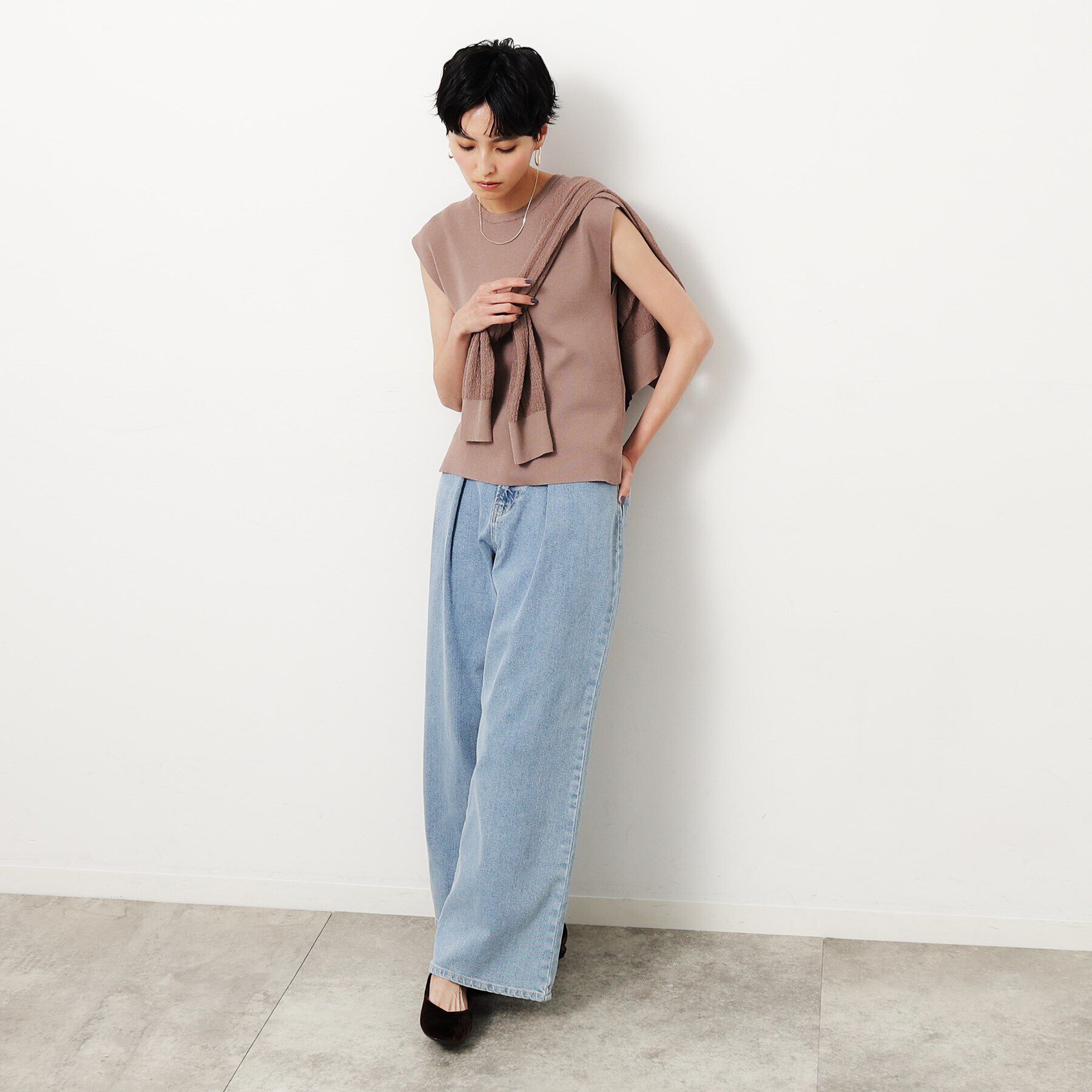 OPAQUE.CLIP「ストレッチタックワイドデニム／オーガニックコットン混【洗濯機洗い可】」|デニム|