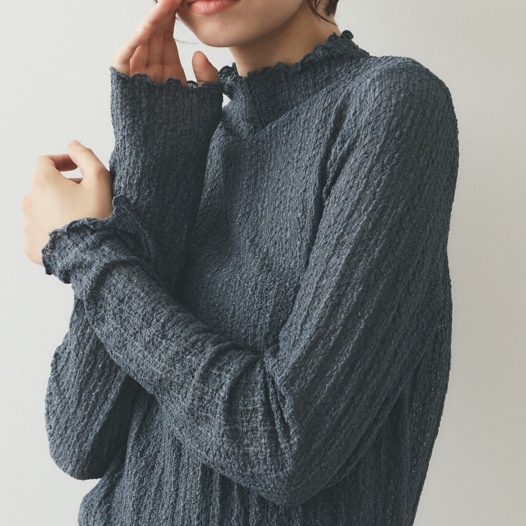 OPAQUE.CLIP「シアーレースハイネックトップス【洗濯機洗い可】」|Tシャツ・カットソー|