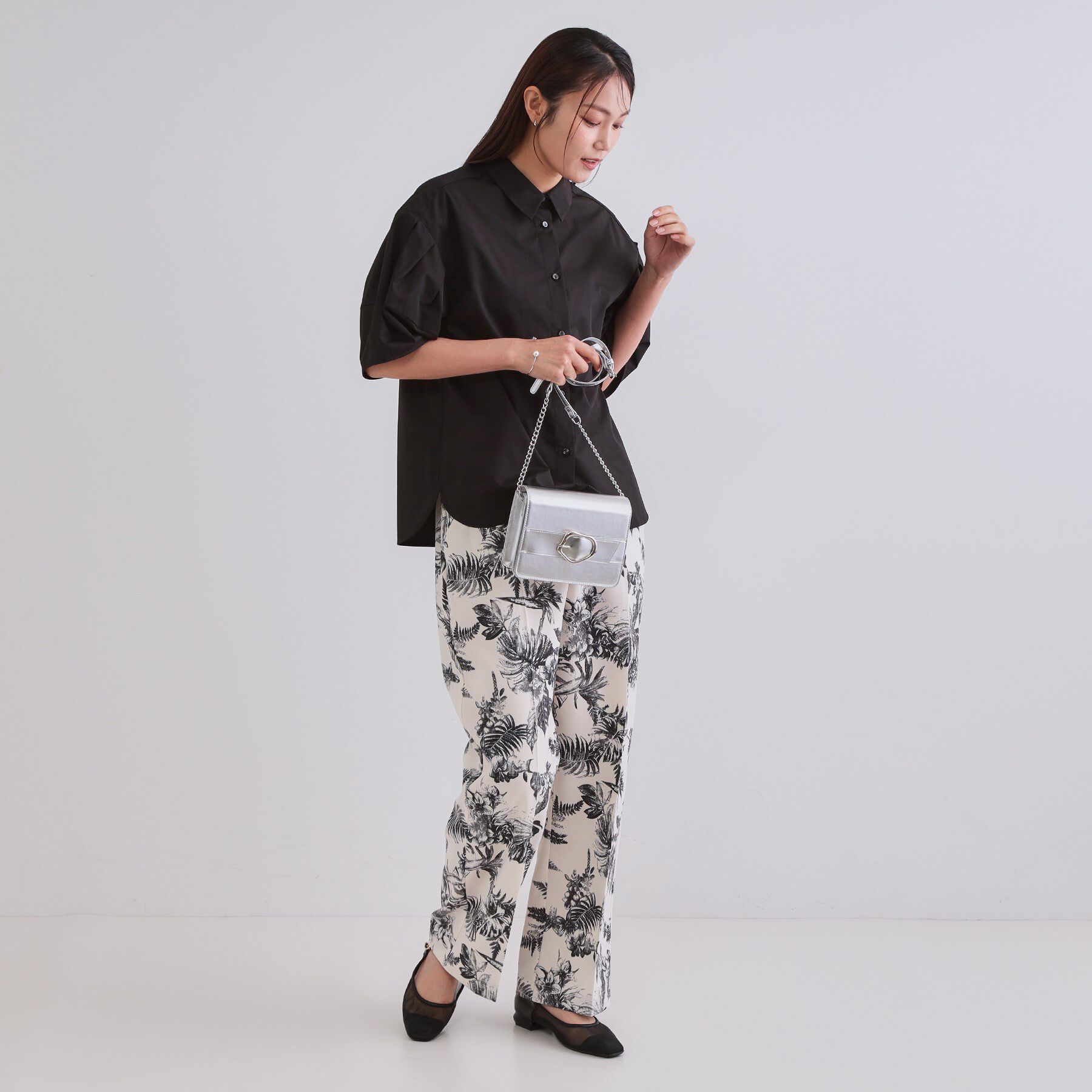 OPAQUE.CLIP「《美人百花掲載》ランタンスリーブシャツ【洗濯機洗い可】」|シャツ・ブラウス|