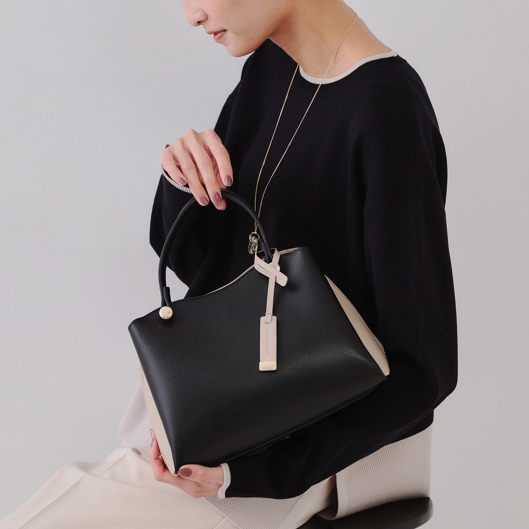 OPAQUE.CLIP「【2WAY】バイカラーミドルボストンバッグ」|ボストンバッグ|ブラック(519)