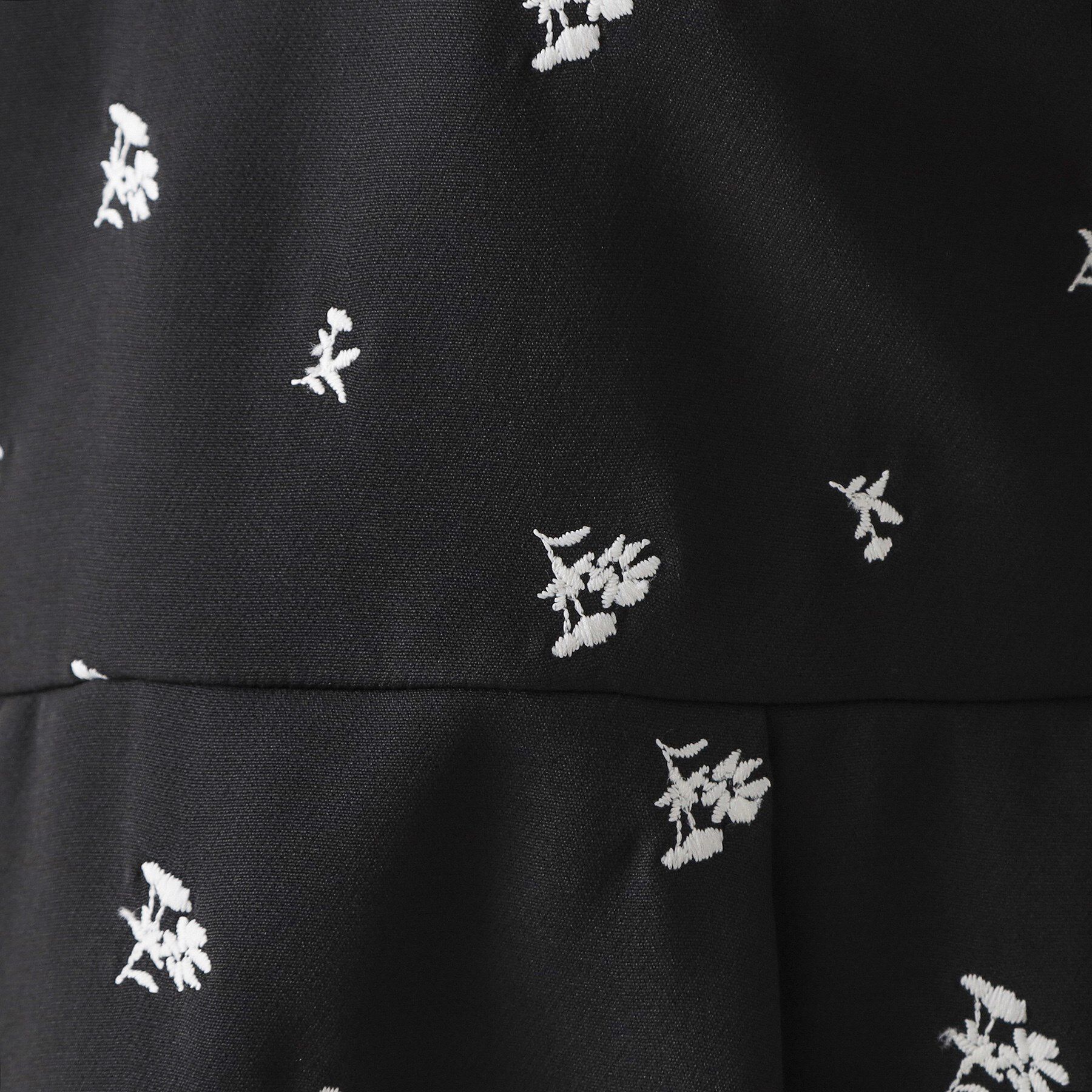 OPAQUE.CLIP「フラワー刺繍ペプラムブラウス【洗濯機OK】」|シャツ・ブラウス|