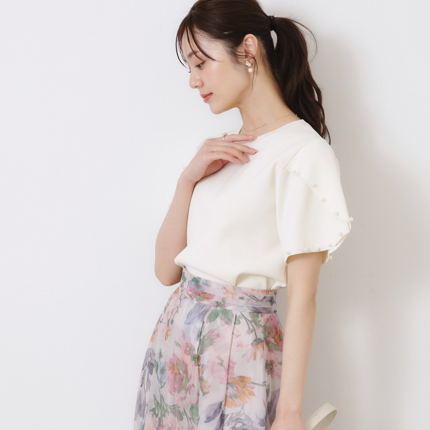 Couture broach「【一枚でキマる・華やか】パール調付チューリップ袖ニット」|ニット・セーター|