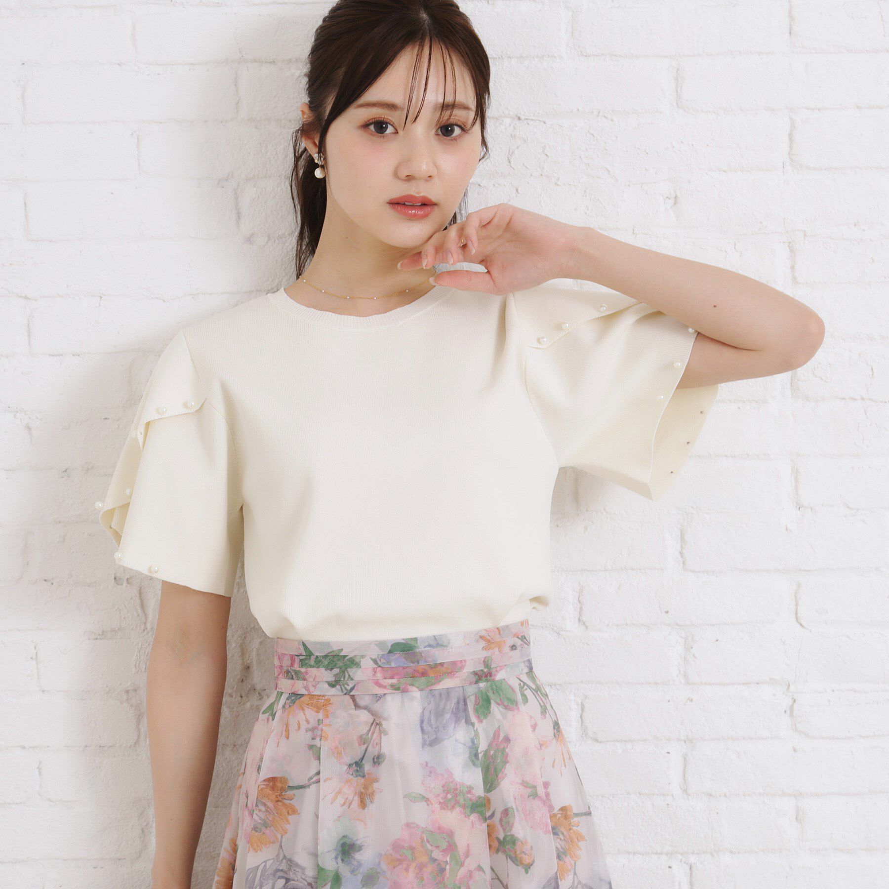 Couture broach「【一枚でキマる・華やか】パール調付チューリップ袖ニット」|ニット・セーター|