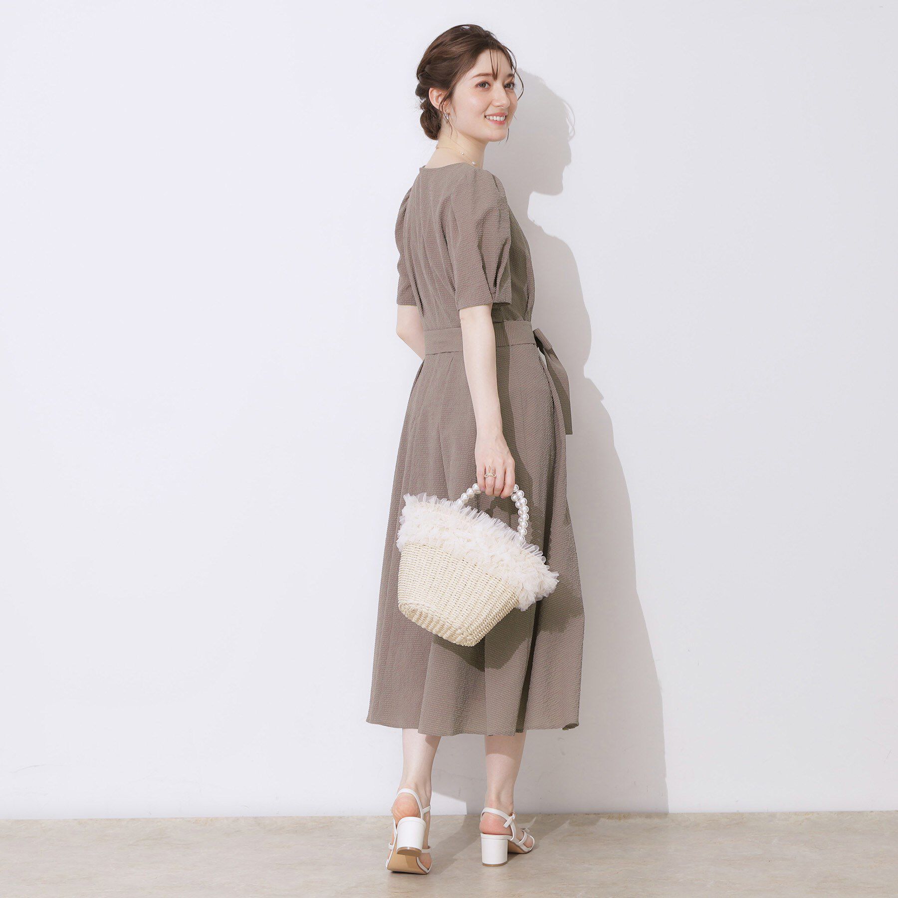 Couture broach「【細見え・キレイめ】サッカータックワンピース」|ワンピース|