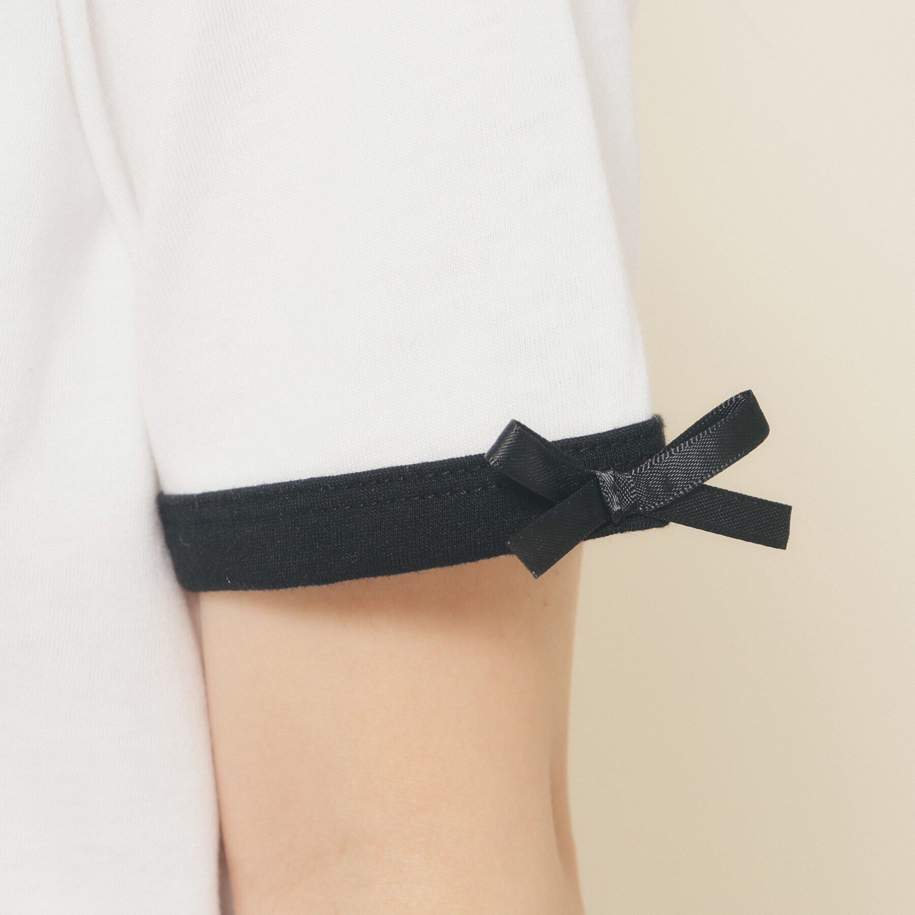 PINK-latte「【130cmあり】フロントロゴ袖リボンリンガーTシャツ」|Tシャツ・カットソー|