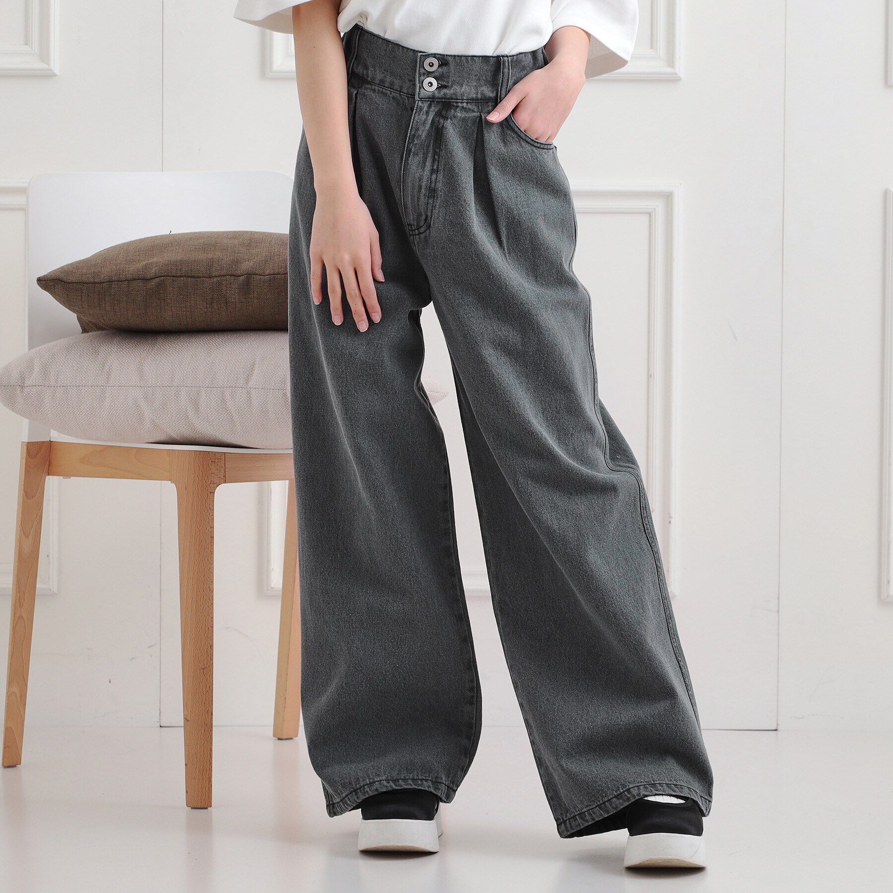 PINK-latte「タックワイドストレートデニム」|その他|ブラック(419)