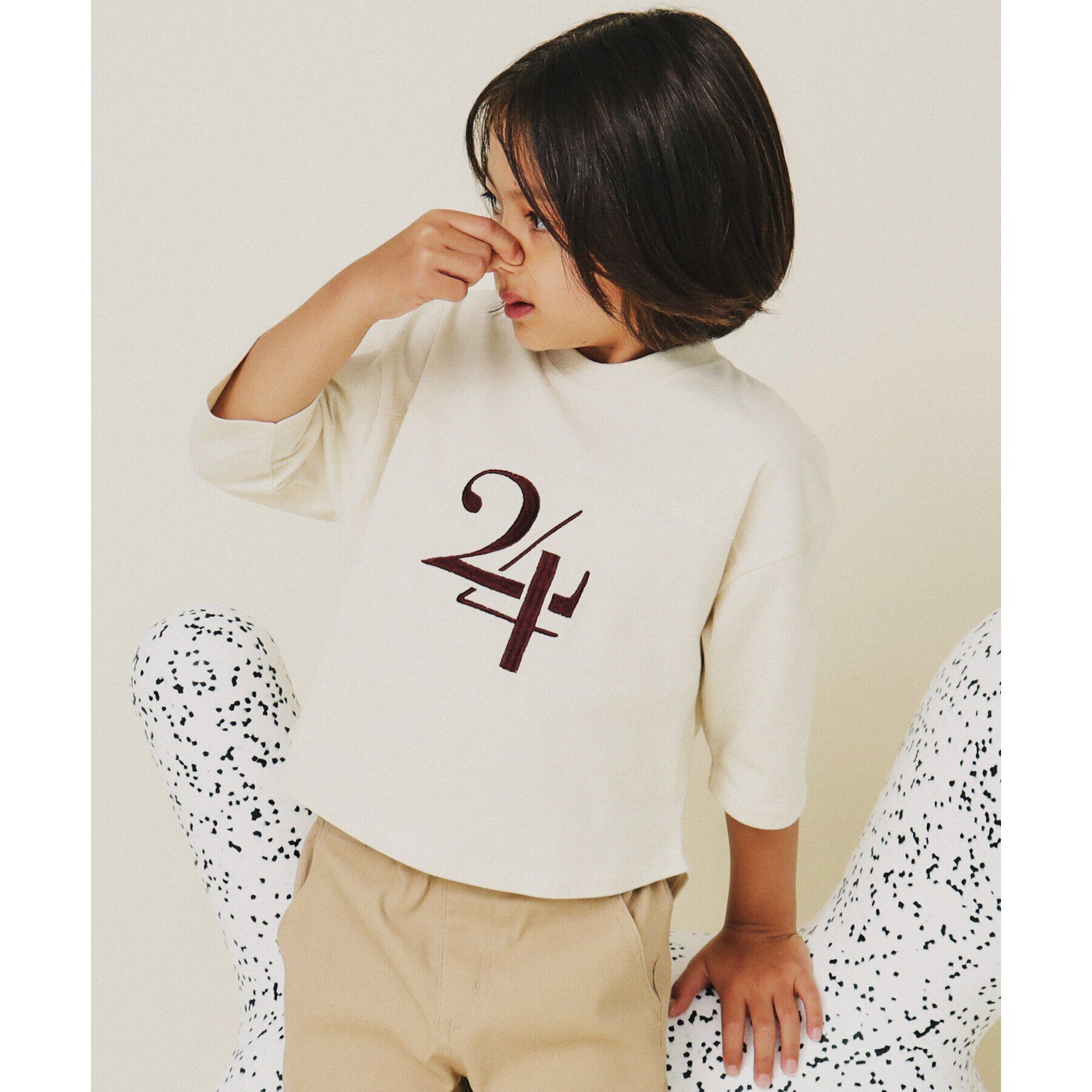 THE SHOP TK「【110-160】オーガビッツナンバー刺繍7分袖Tシャツ」|Tシャツ・カットソー|グレージュ(050)