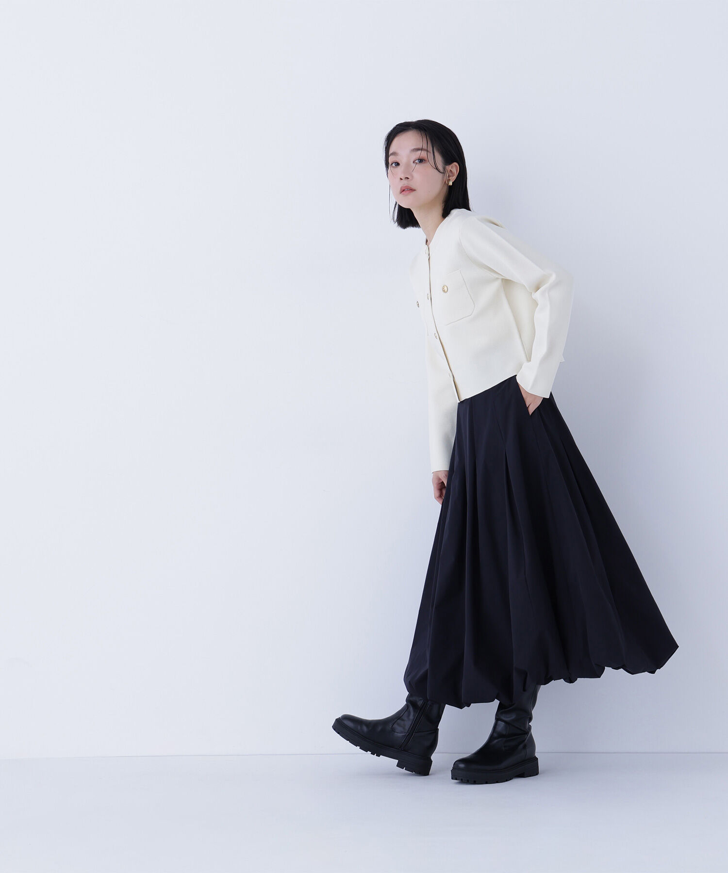  「エンブレムボタンニットジャケット」|ニット・セーター|