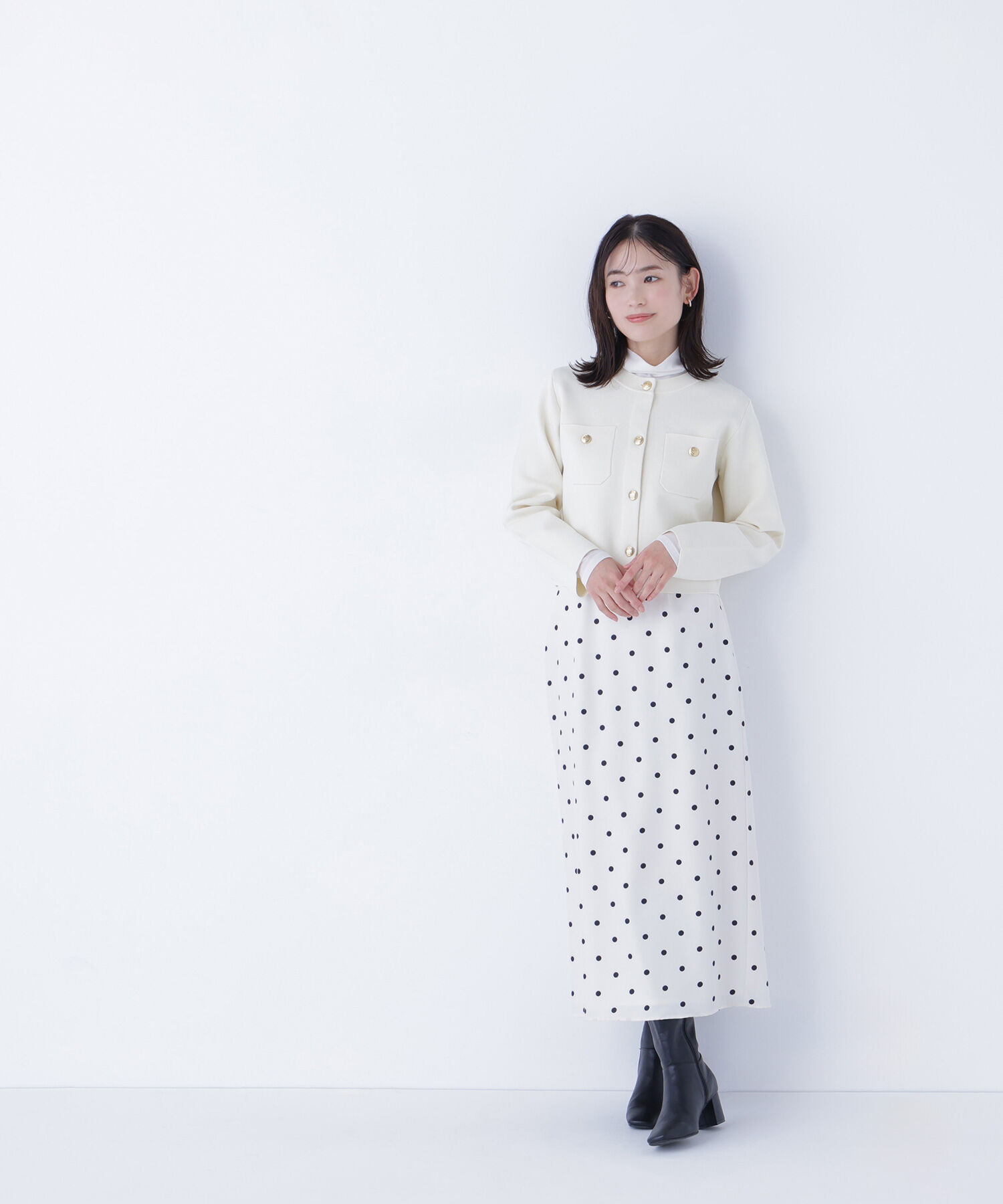  「エンブレムボタンニットジャケット」|ニット・セーター|