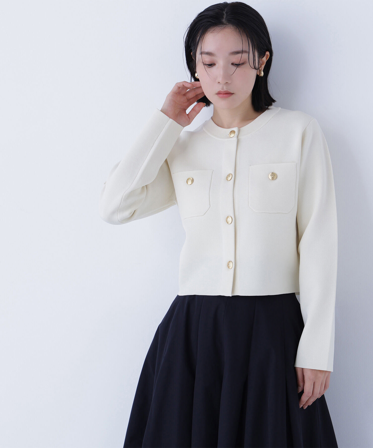  「エンブレムボタンニットジャケット」|ニット・セーター|