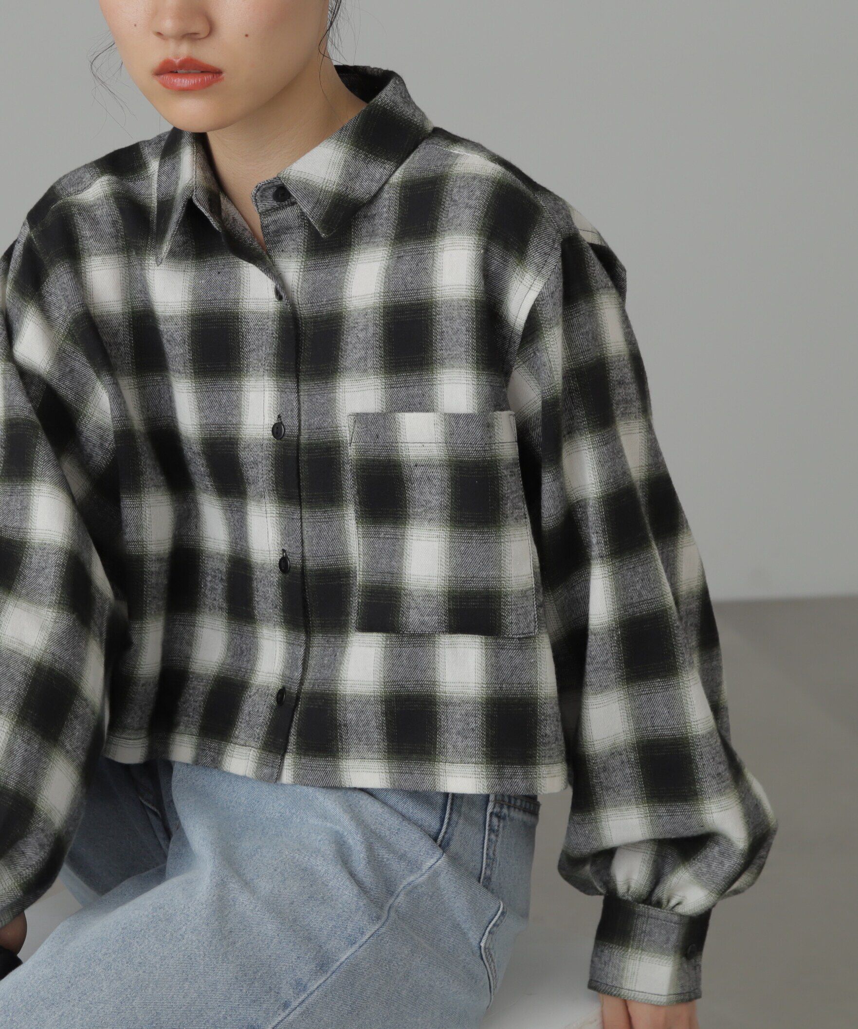  「バックシャンボリュームスリーブショート丈シャツ」|シャツ・ブラウス|グリーンチェ 1